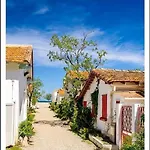 Malona, 7 Km De La Βίλα